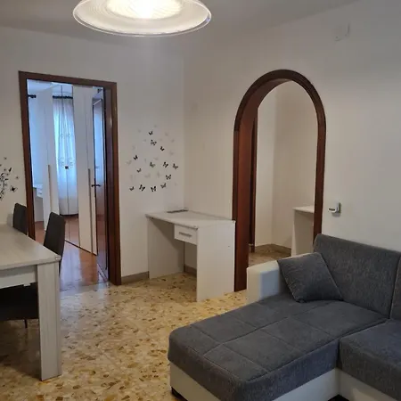 Διαμέρισμα Real Biennale